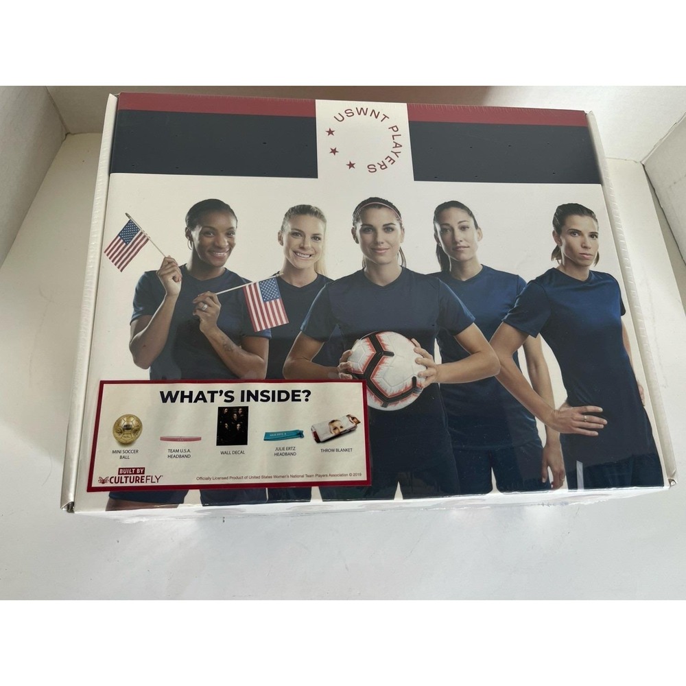 USA Womens National Soccer Team 2019 Collectors Box Set USWNT Players